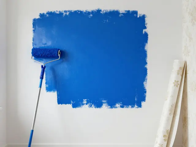 Tapeten vs. Farbe: Was passt besser zu deinem Wohnstil?